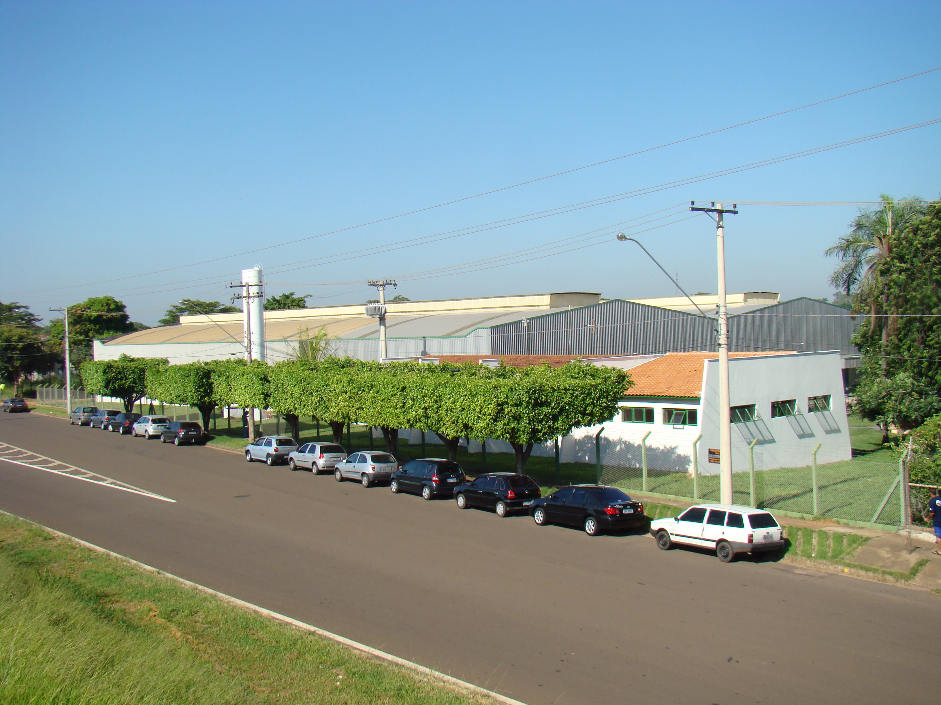 Fachada de Hospimetal en Araçatuba-SP, Brasil
